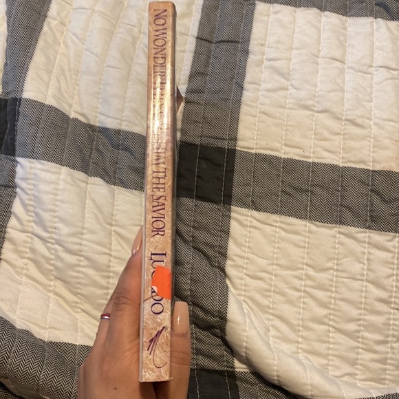 NO wonder they call him savior by max lucado paper back Christian reading book - Picture 8 of 8